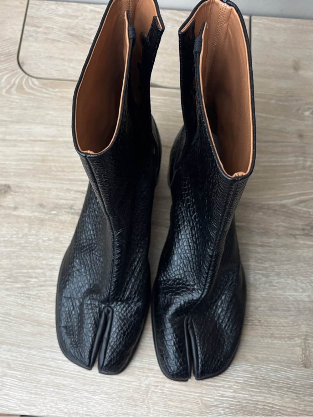 sz39 Margiela Tabi Black Textured heeled boot - Picture 9 of 12